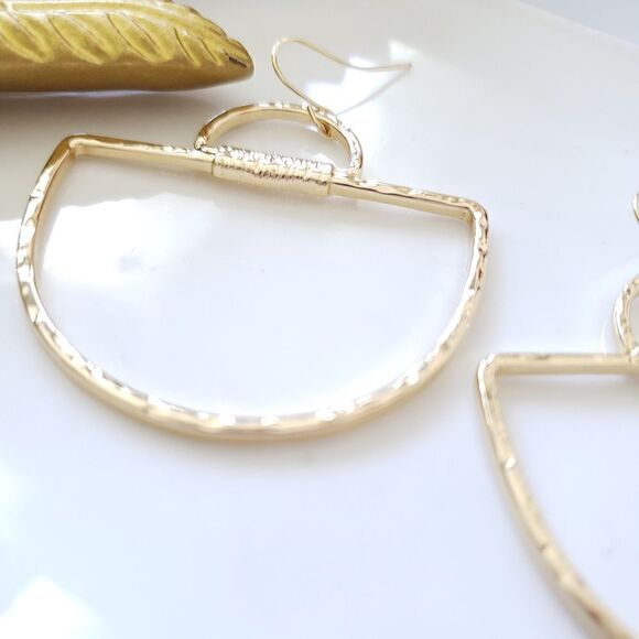New! Zara Irregular Drop Earrings - Picture 13 of 14